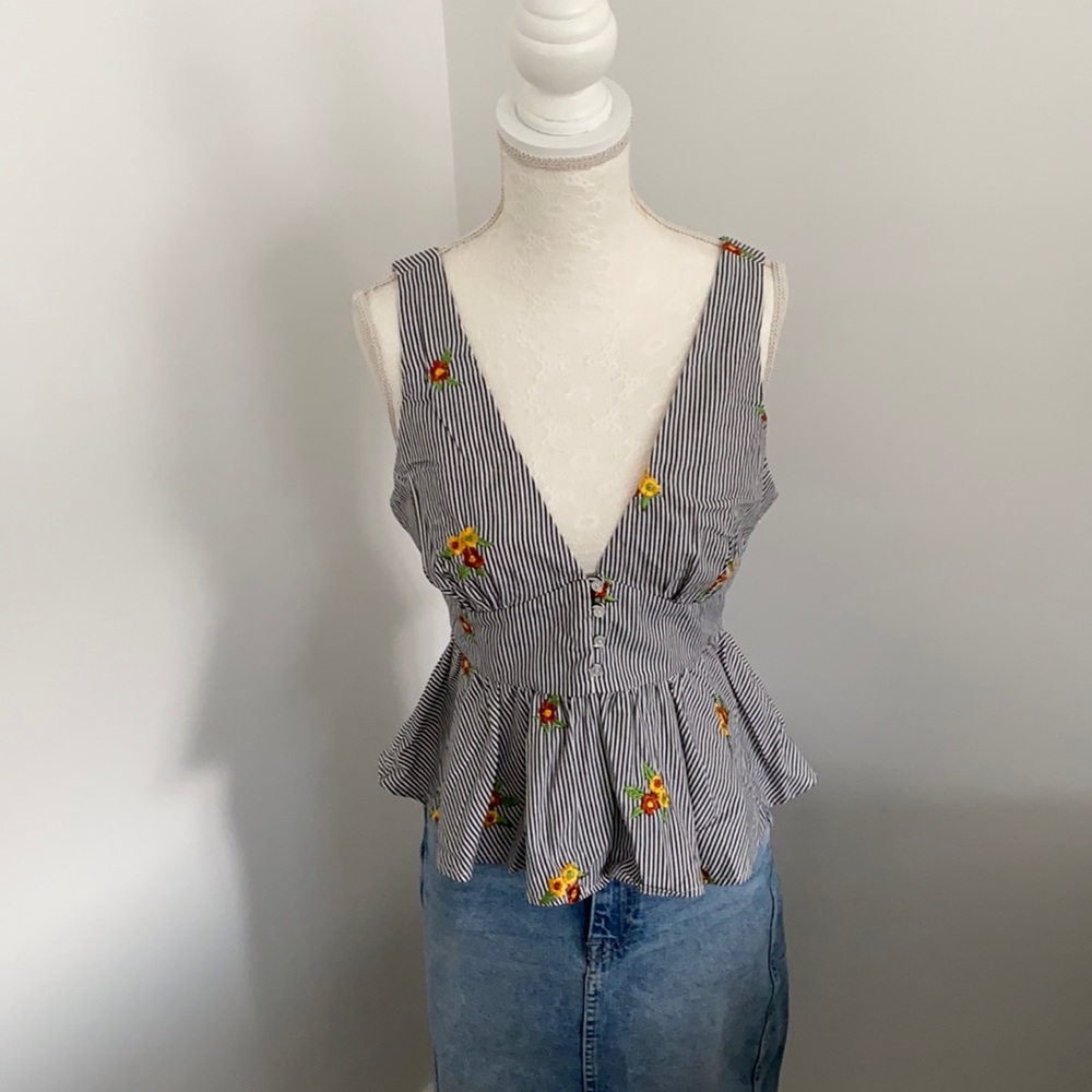 NWOT Forever 21 peplum embroidered blouse